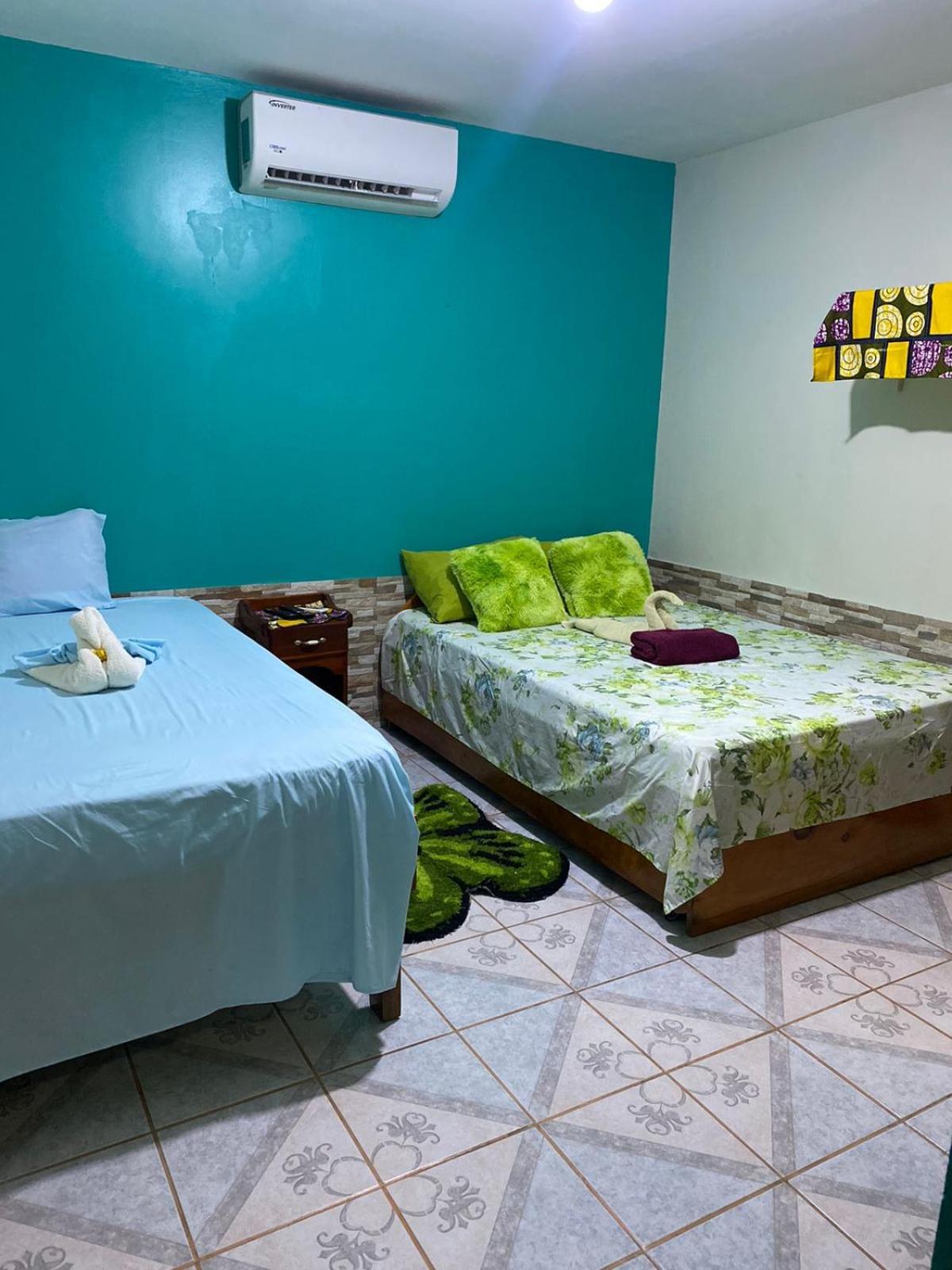 Cabinas Mitchaelle'S Puerto Viejo de Talamanca Exterior photo